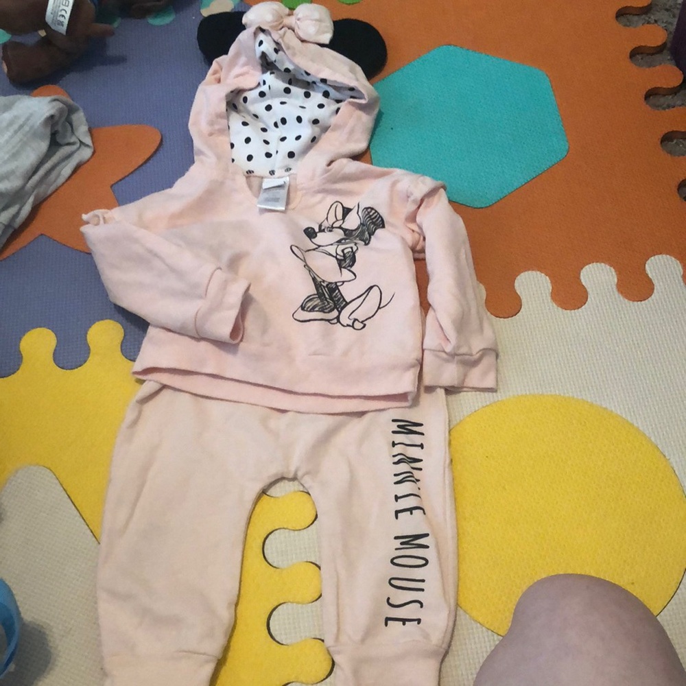 Light Pink Minnie Mouse Sweatshirt and Pants Set